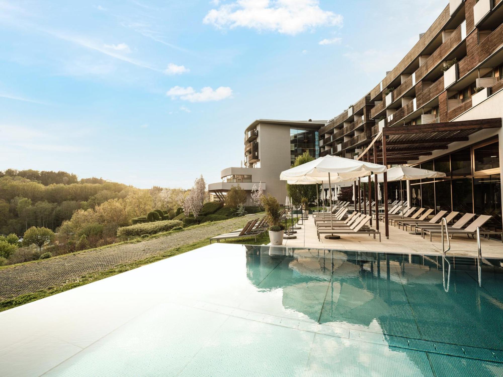 Falkensteiner Balance Resort Stegersbach - Adults Only 외부 사진 The Hotel