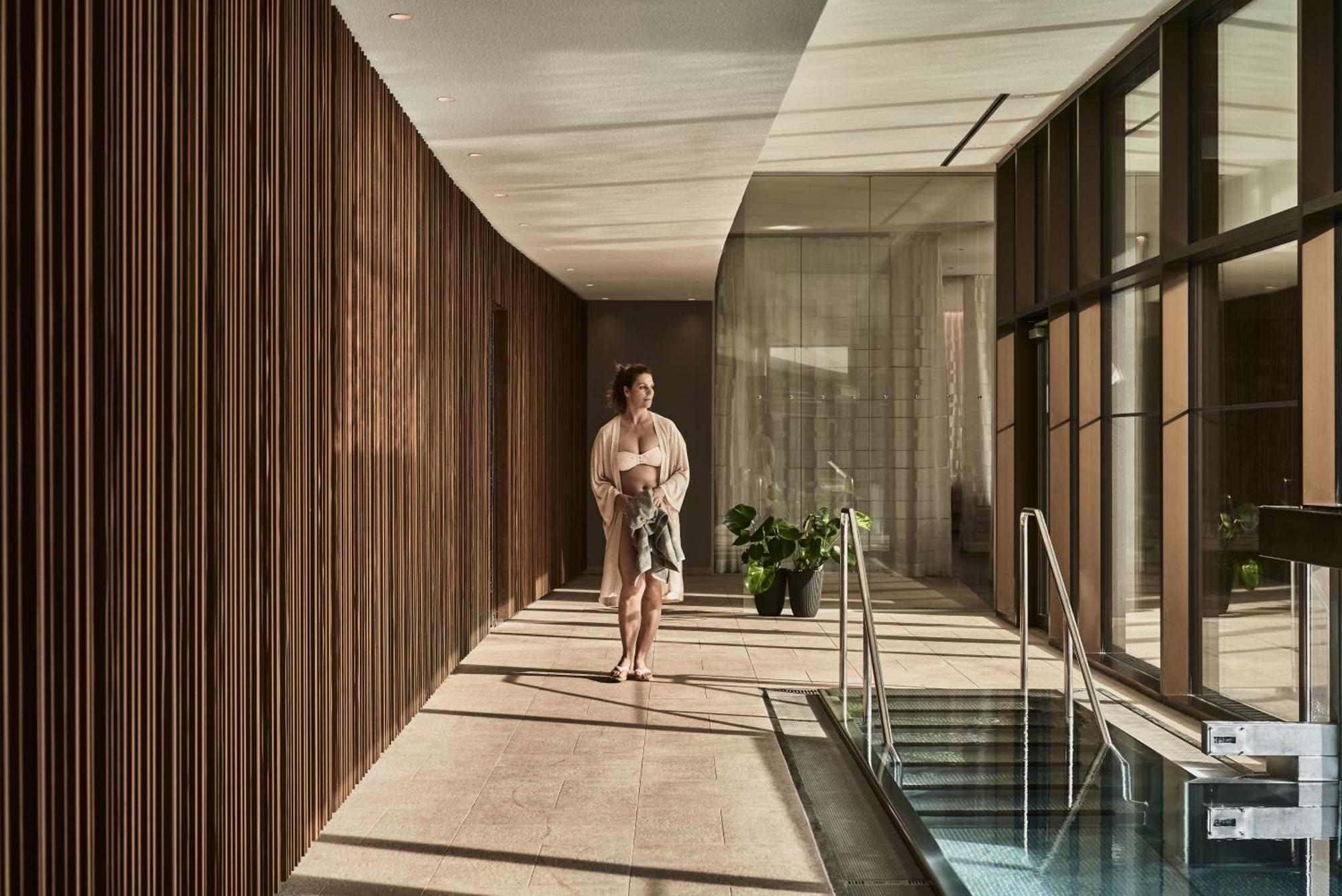 Falkensteiner Balance Resort Stegersbach - Adults Only 외부 사진 The Spa at The Ritz-Carlton, Dubai