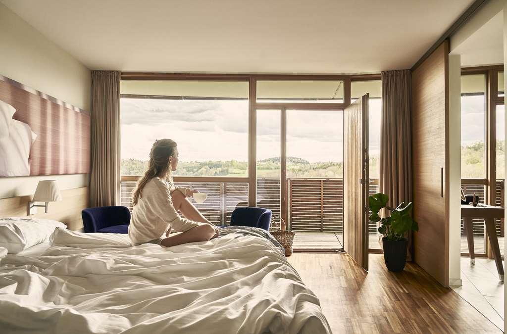Falkensteiner Balance Resort Stegersbach - Adults Only 객실 사진 A bedroom at the hotel